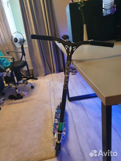 Трюковой самокат