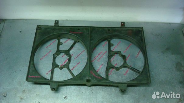 Nissan V10 21481-BU110 Диффузор вентиляторов