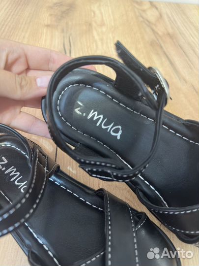 Сандалии для девочки