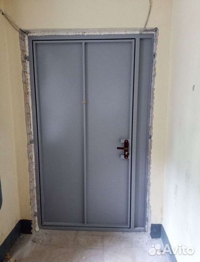 Тамбурная, техническая дверь