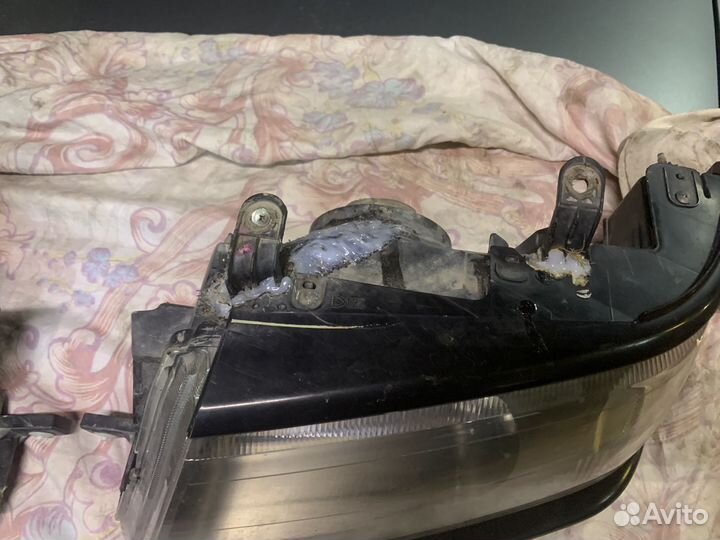 Фары mitsubishi sport montero