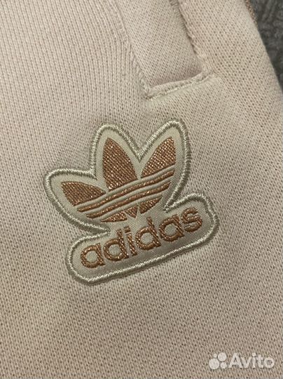 Спортивные штаны adidas