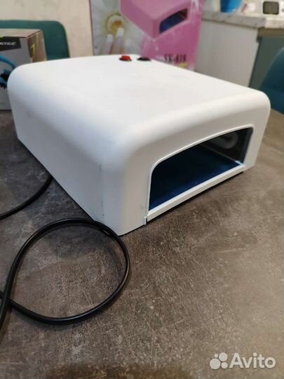 Лампа для ногтей