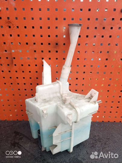 Бачок омывателя Nissan teana j32