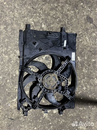 Opel corsa D диффузор охлаждения с вентилятором