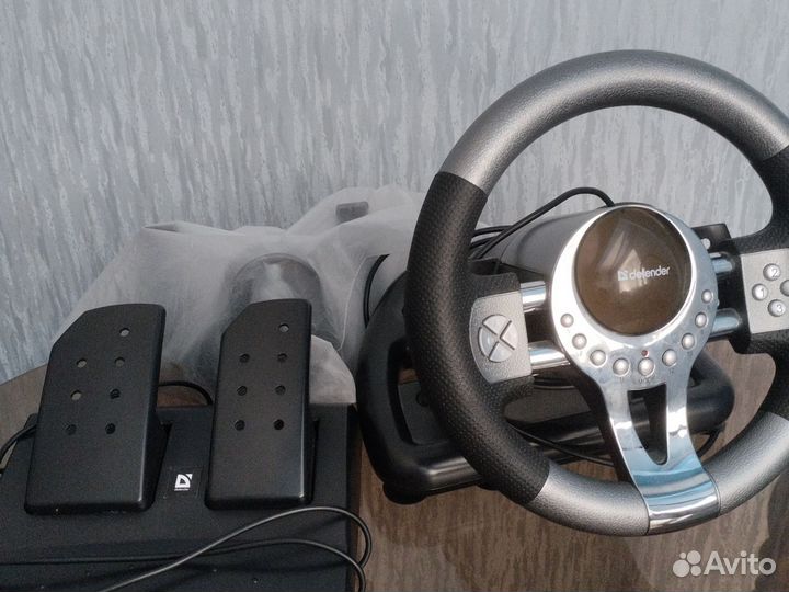 Игровой руль с педалями и коробкой передач