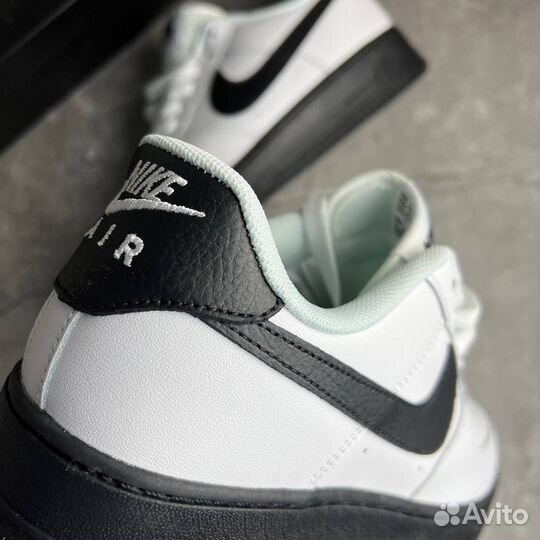 Кроссовки Nike Air Force 1 White Black Sole