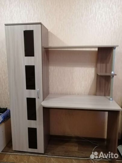 Письменный стол