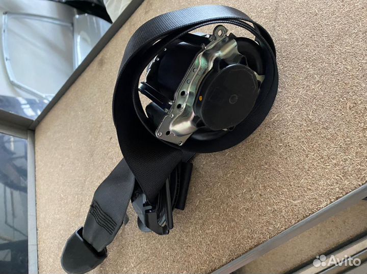 Ремень безопасности правый Geely