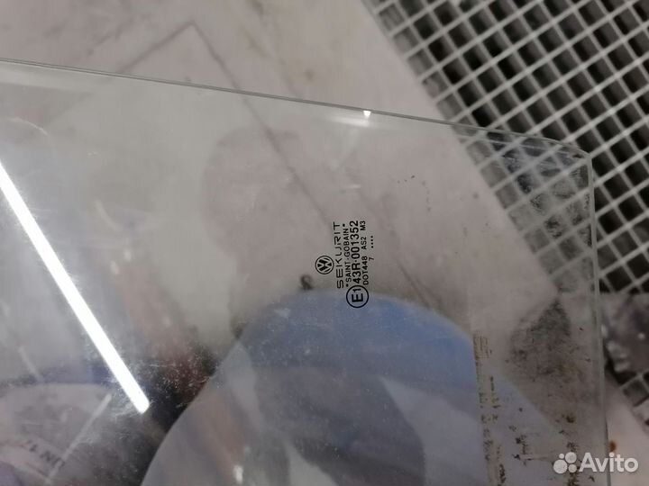 Водительское стекло passat b3