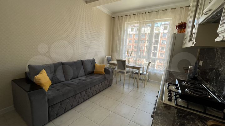 1-к. квартира, 47 м², 8/10 эт.