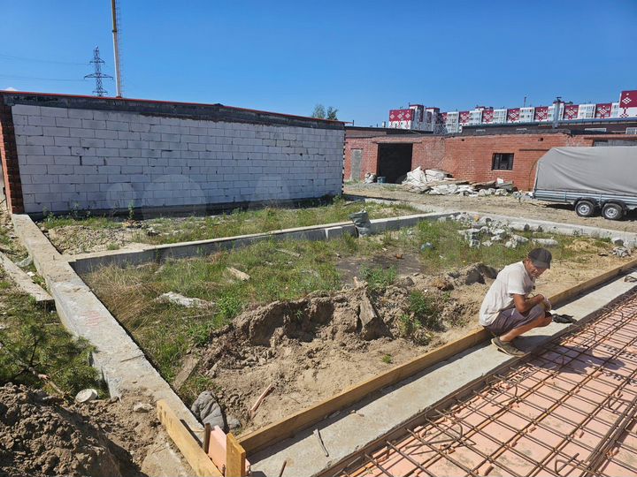 Гараж, > 30 м²