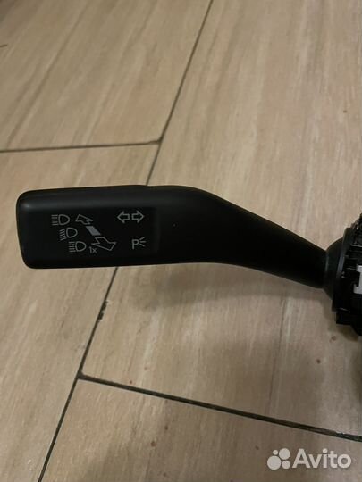 Подрулевой переключатель volkswagen golf 6
