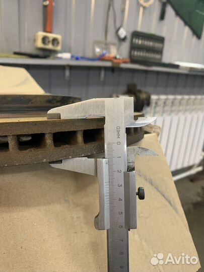 Передние тормозные диски 4351248130 от RX350