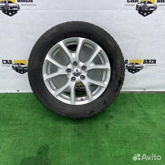 Диск колесный с резиной задний Jeep Cherokee