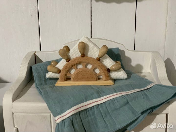 Деревянная салфетница в морском стиле Декор