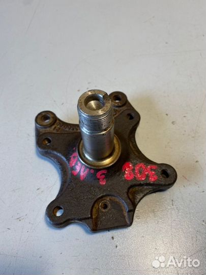 Цапфа задняя Peugeot 308