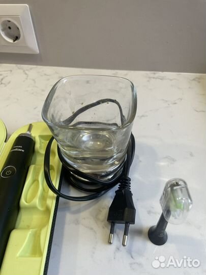 Электрическая зубная щетка philips sonicare