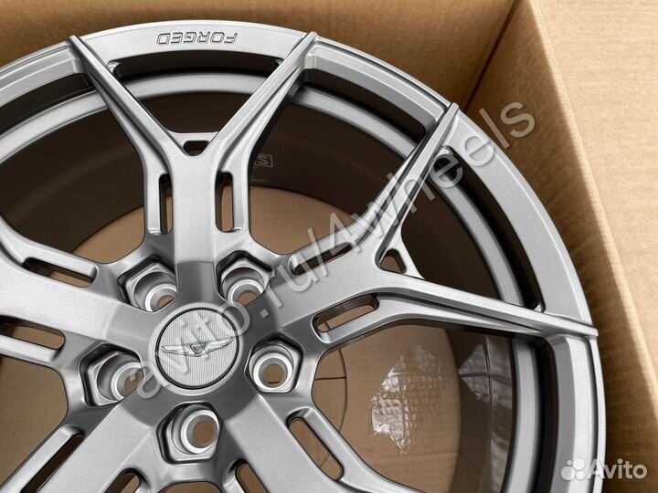 Кованые диски Genesis GV80 R22 наличие
