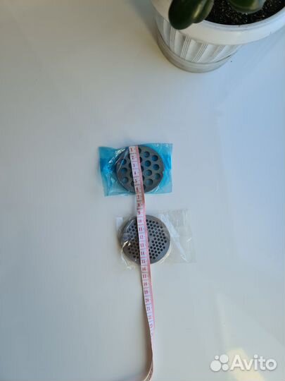 Продам новые решетки для мясорубки Bosch