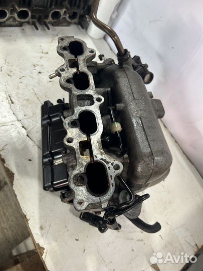 Впускной коллектор mazda FS ZE