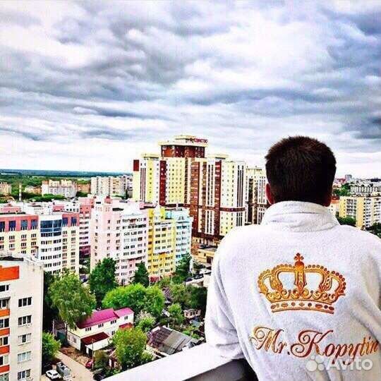 Мужской махровый халат с вышивкой