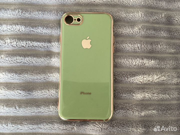 Чехол на iPhone 7