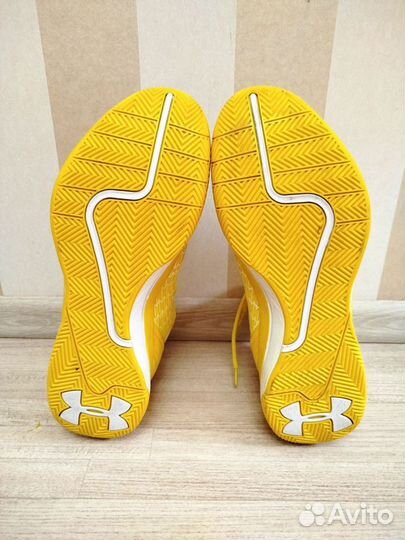 Кроссовки Under Armour Clutchfit Drive Curry