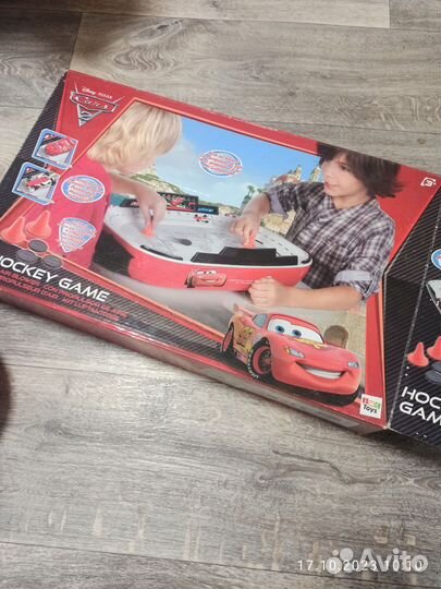 Настольный аэрохоккей