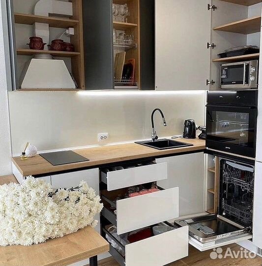 Кухни на заказ собственного производства