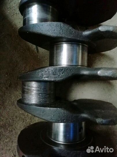 Коленвал 2 lt