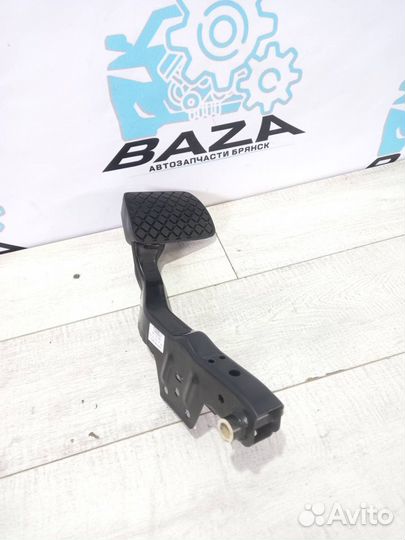 Педаль тормоза Audi A6 C7