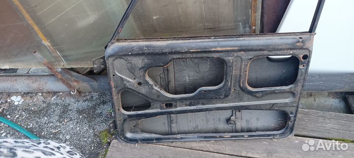 Дверь передняя левая и правая ваз 2101-2106
