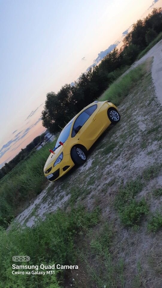 Opel Astra GTC: фото владельца
