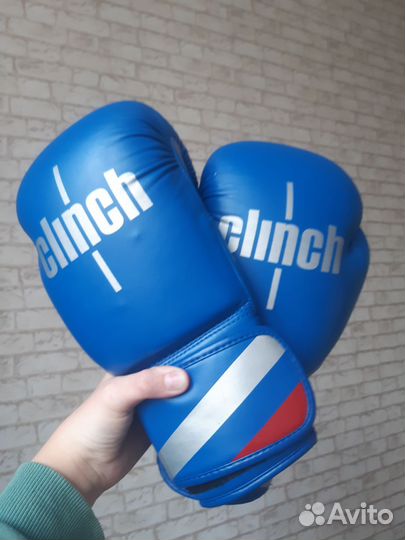 Боксерские перчатки и шлем детские