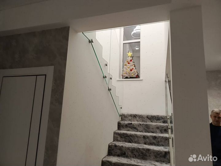 Перила из стекла с доставкой