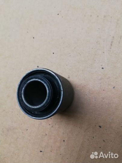 Сайлентблок рычага Kia Carens 0K2A1-34-46X