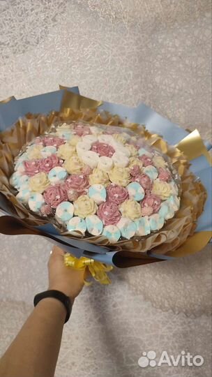 Букеты из шок. роз, зефира, сухофруктов