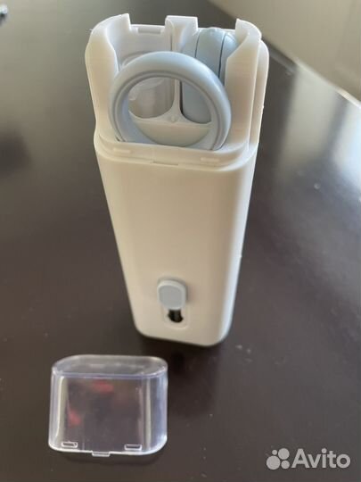 Универсальная щетка для клавиатуры и гаджетов