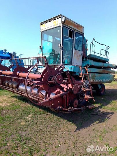 Комбайн Енисей Енисей-1200, 1993