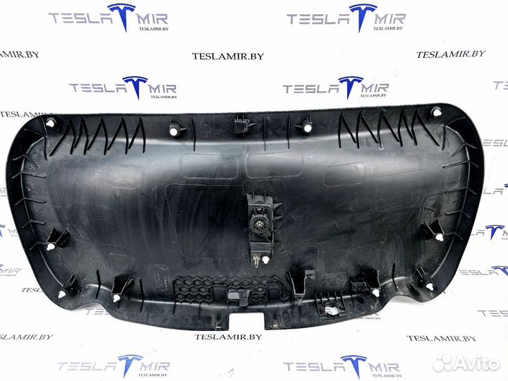 Обшивка крышки багажника Tesla Model 3 2023