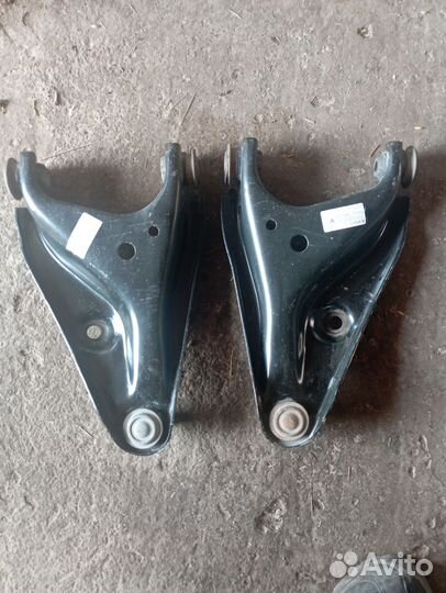 Рычаг передний renault logan