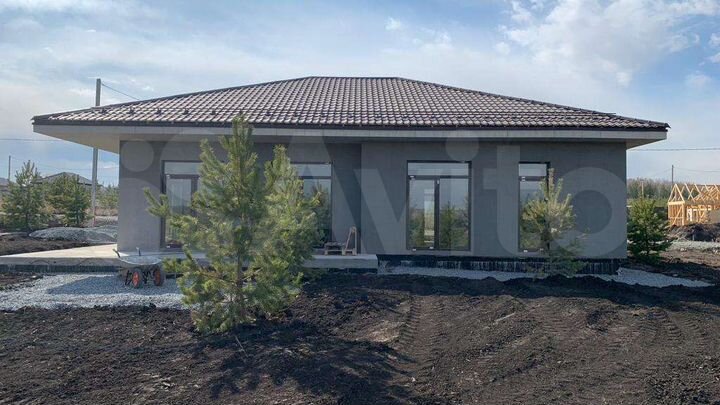 Коттедж 145 м² на участке 8 сот.