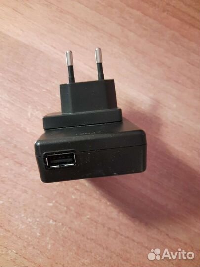 Зарядное устройство для телефона