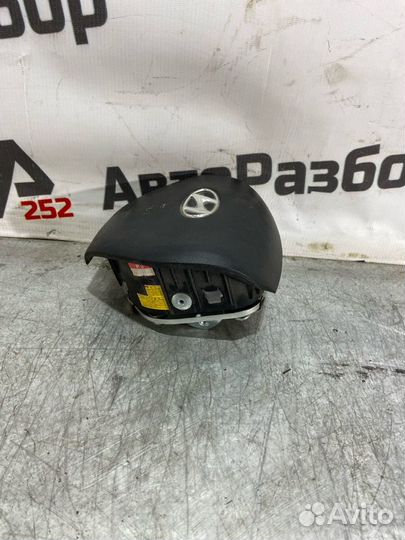 Подушка безопасности в руль Hyundai Ix35 2.0 D4HA