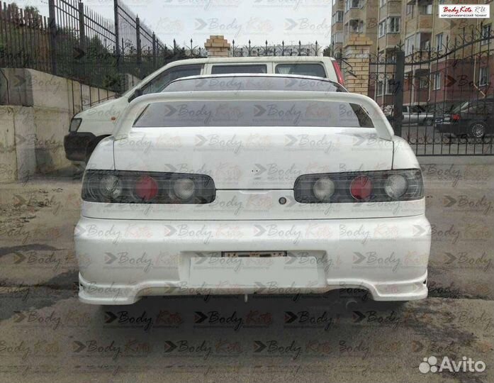 Задний бампер Ings+1 для Honda Integra DC2 94-01