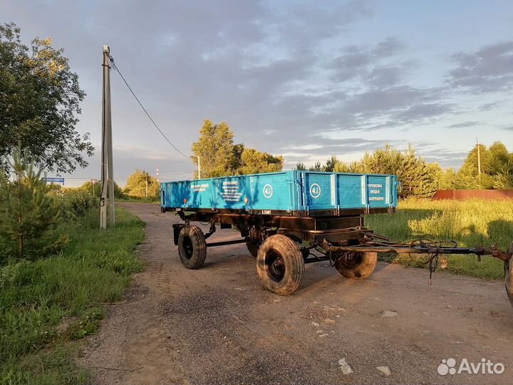 Прицеп тракторный 2ПТС-4,5 887Б, 2010
