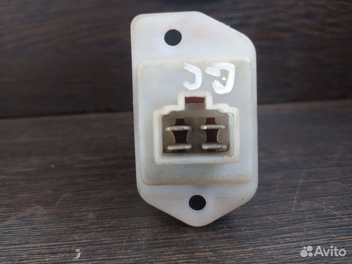 Резистор отопителя Субару Импреза GC3