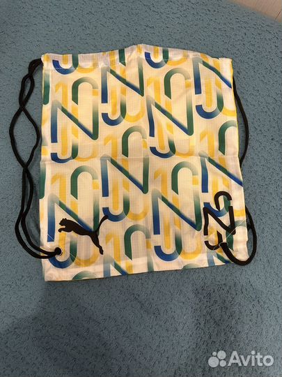 Футбольные бутсы puma