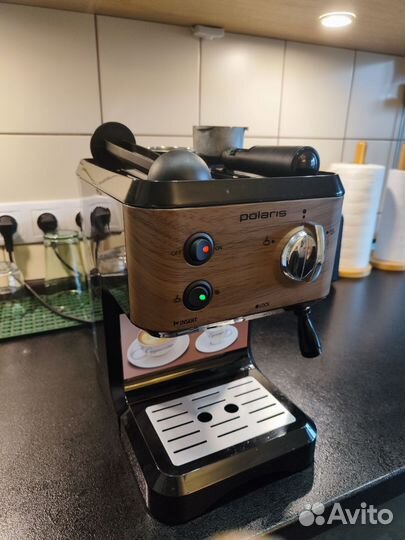 Кофеварка рожковая polaris